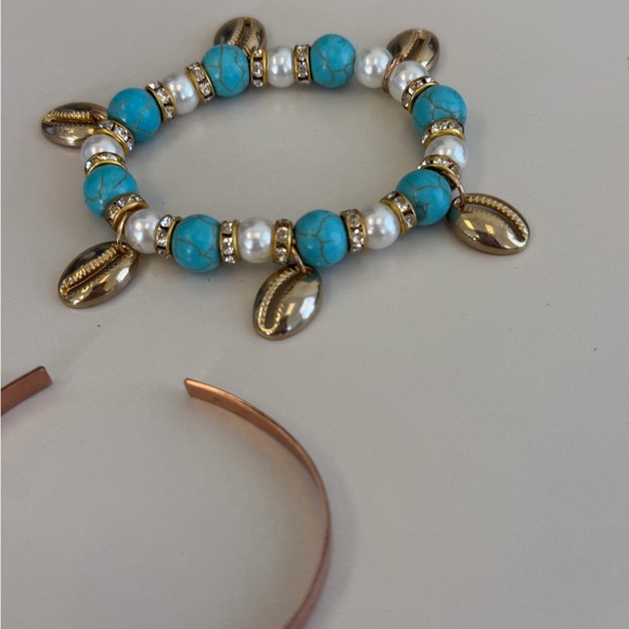 E - Picture 10 of 14